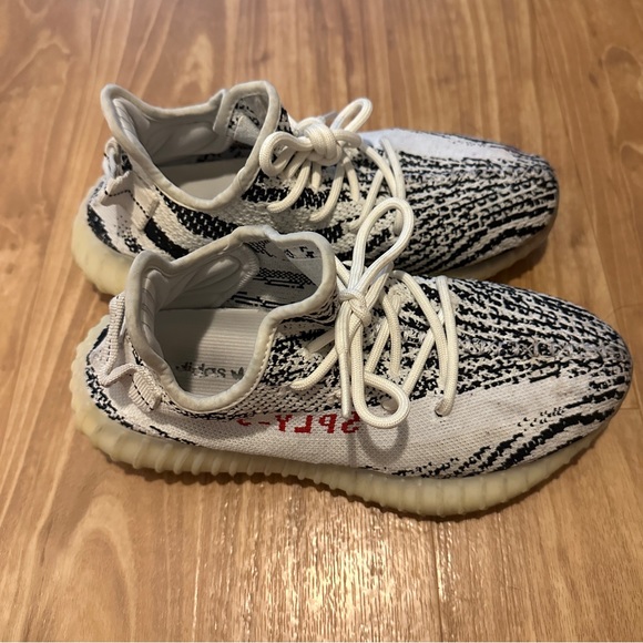 Yeezy Boost 350 V2 Zebra - Picture 4 of 6